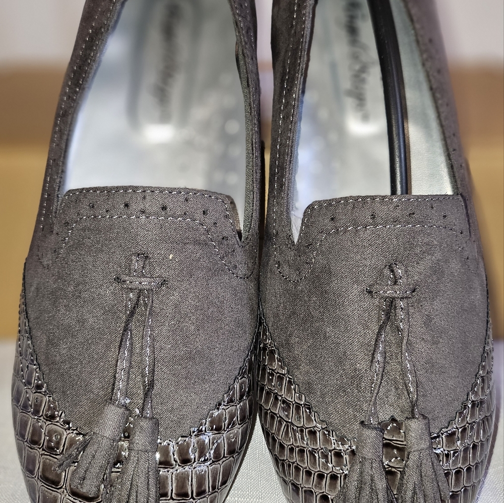 Women's Shoe Flat Loafer
